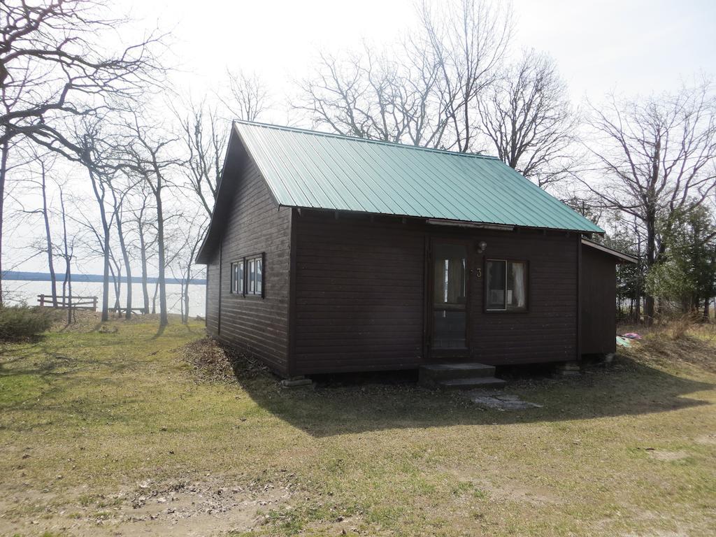 Lake Wolsey Cabins Otel Gore Bay Oda fotoğraf