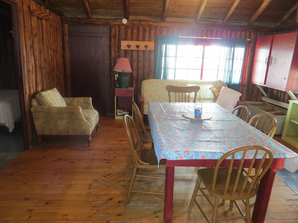 Lake Wolsey Cabins Otel Gore Bay Dış mekan fotoğraf
